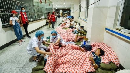 Землетрясение в Китае: 20 погибших, сотни раненых