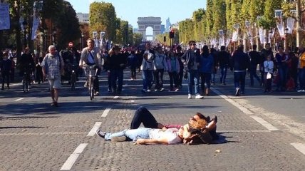 В Париже прошел "День без автомобиля"