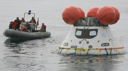В Тихом океане завершились испытания космического челнока "Орион"