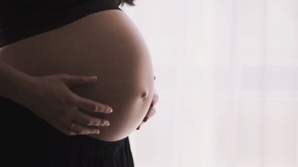 Защищаем ребенка еще в утробе: какой сок нужно пить будущим мамочкам