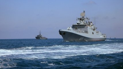 Россия проводит военно-морские учения у берегов Крыма