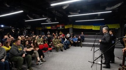 "Есть святые вещи": Порошенко внес залог за генерала Марченко 