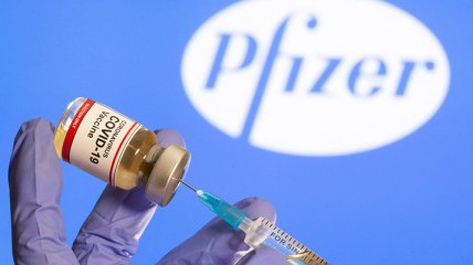 Украинским топ-политикам предлагают вакцину от коронавируса за 2,5 тысячи евро: названы фамилии
