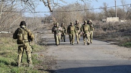 На Донбассе боевики 10 раз нарушили "тишину", ранен военный