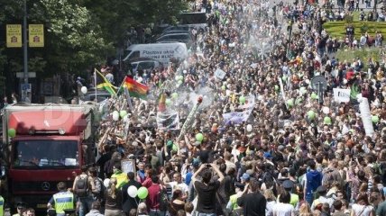В Праге прошла демонстрация за легализацию марихуаны