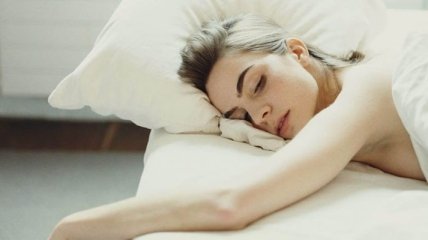 Как одна ночь без сна влияет на состояние кожи