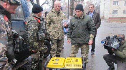 Военные передали детской больнице в Славянске дизельный генератор