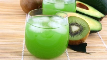 Почему фруктовый сок приравняли к газированным напиткам?