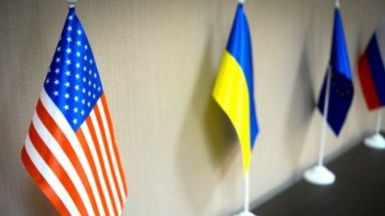 В посольстве США осудили запуск российских поездов в Крым