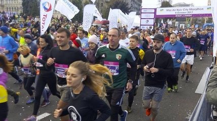 В Киеве проходит международный марафон Wizz Air Kyiv City Marathon 2017