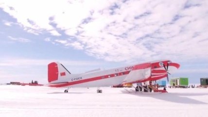 Самолет "Сюэин 601" совершит впервые посадку на самой высокой точке Антарктиды 