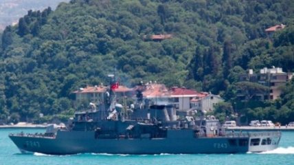 Участники военного переворота захватили фрегат с командующим ВМС Турции  