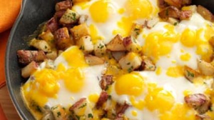 Яичница с картофелем