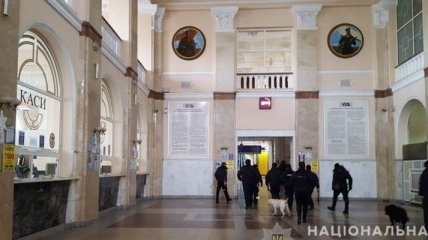 В Одессе "минировали" вокзал: людей эвакуировали, бомбу не нашли 