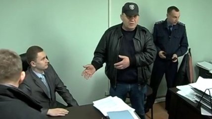 Александр Музычко дал пощечину прокурору (Видео) 