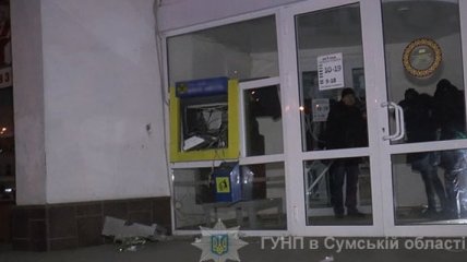 В Сумах злоумышленники взорвали банкомат