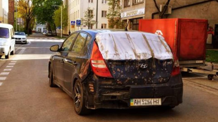Авто, власникам якого вдалося втекти від обстрілів росіян