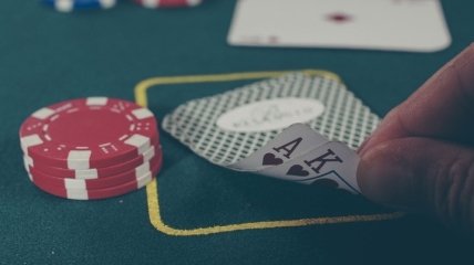 В Нидерландах полиция пресекла нелегальный покерный турнир