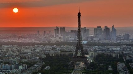 Франция ввела экологическое и климатическое чрезвычайное положение