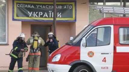 В Киеве подожгли офис волонтеров