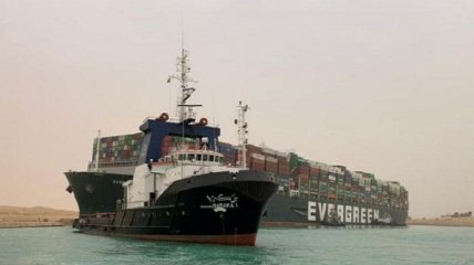 Европе угрожает нехватка кофе: специалисты оценили последствия блокировки Суэцкого канала
