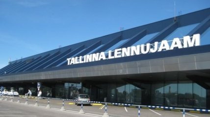 В аэропорту Таллинна полиция ищет бомбу, провели эвакуацию