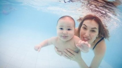 ФОТОпозитив от Яны Клочковой: подводное плавание мамы и сына