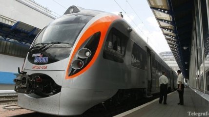 В Днепропетровске открыли движение  скоростного поезда Hyundai