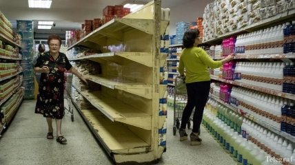 В Венесуэле продукты распределят через общественные советы