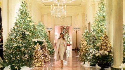 Дух Америки: Мелания Трамп показала, как украсили Белый дом к Рождеству (Видео)