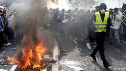 "Желтые жилеты" пытаются "повысить явку" на протестах во Франции