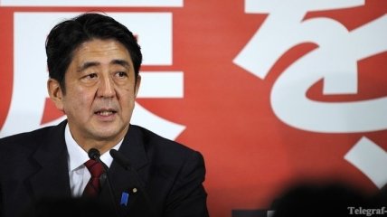 Премьер-министр Японии попал в ДТП