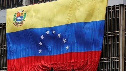 СМИ: Россия перебросила войска в Венесуэлу