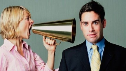 Доказано почему женщины разговаривают больше, чем мужчины