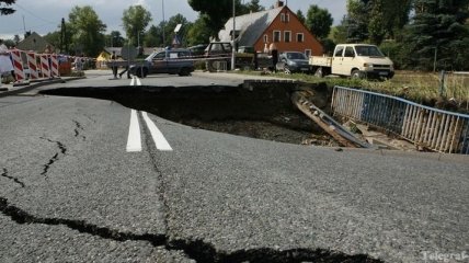 Град и ураганы повредили в Польше 1,5 тыс домов и десятки дорог