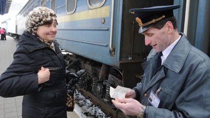 "Укрзализныця" планирует с октября перейти на электронные билеты