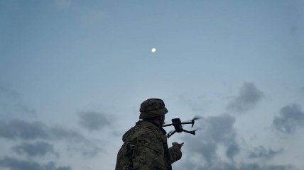 Українським воїнам потрібно більше дронів-камікадзе
