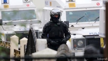 В ходе беспорядков в Северной Ирландии ранены 26 полицейских