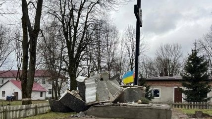 Декоммунизация в Украине продолжается