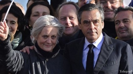 Во Франции начато расследование против жены Фийона