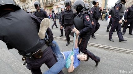 Протесты против пенсионной реформы в РФ: задержаны около 100 человек