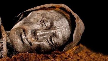 "Болотные люди": древние тела, найденные в торфяных болотах (Фото)