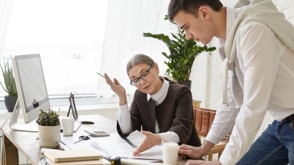 Какие знаки Зодиака любят указывать на недостатки в происходящем