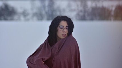 Зимові тренди макіяжу 2025–2026: кольори, техніки та текстури