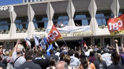 Во Франции прошли протесты против сокращения рабочих мест в Renault