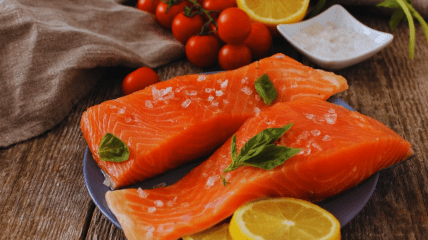 Соленая красная рыба