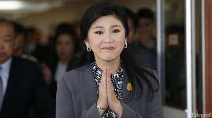 В Таиланде оппозиционеры пытаются помешать работать премьер-министру