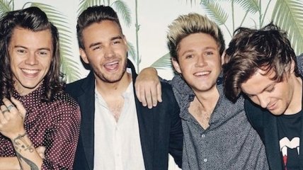 One Direction возглавили вершину британского чарта синглов