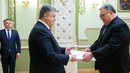 Порошенко принял нового посла Венгрии
