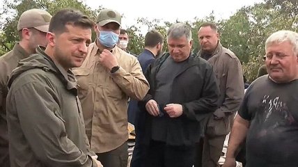 Масштабные лесные пожары: Зеленский прибыл в Луганскую область 